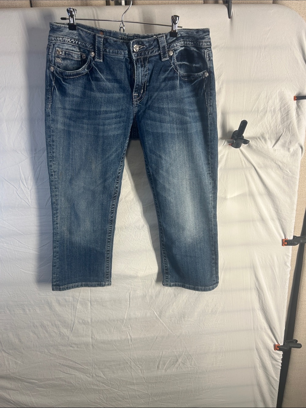 Miss Me women’s capri Distressed Dark Blue Relaxed Jeans